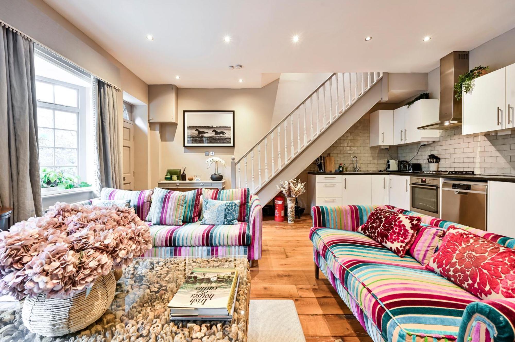 Magnificent 2 Bed Hyde Park Mews House Apartment London Bagian luar foto