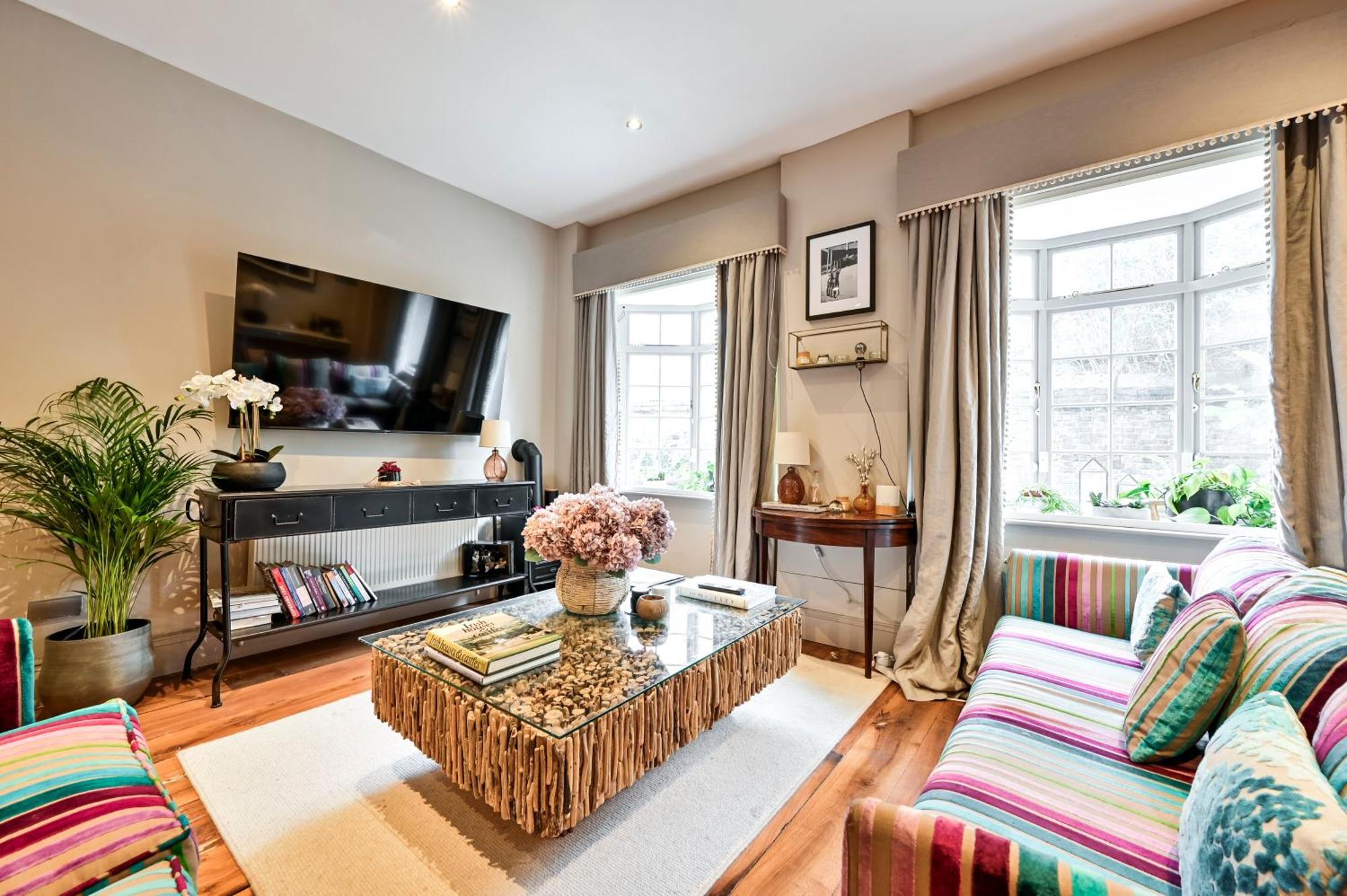 Magnificent 2 Bed Hyde Park Mews House Apartment London Bagian luar foto